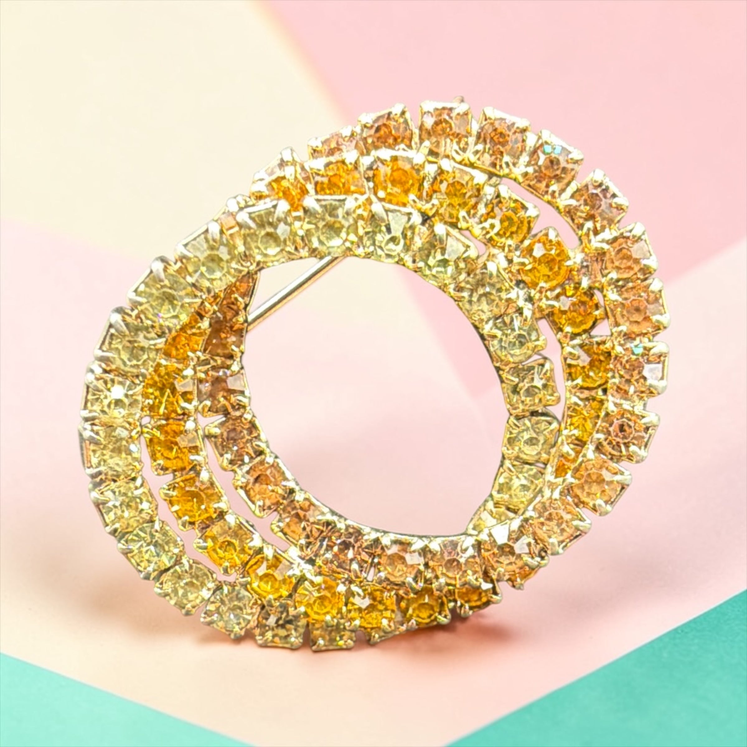 VINTAGE CIRCLES IN CIRCLES BROOCH