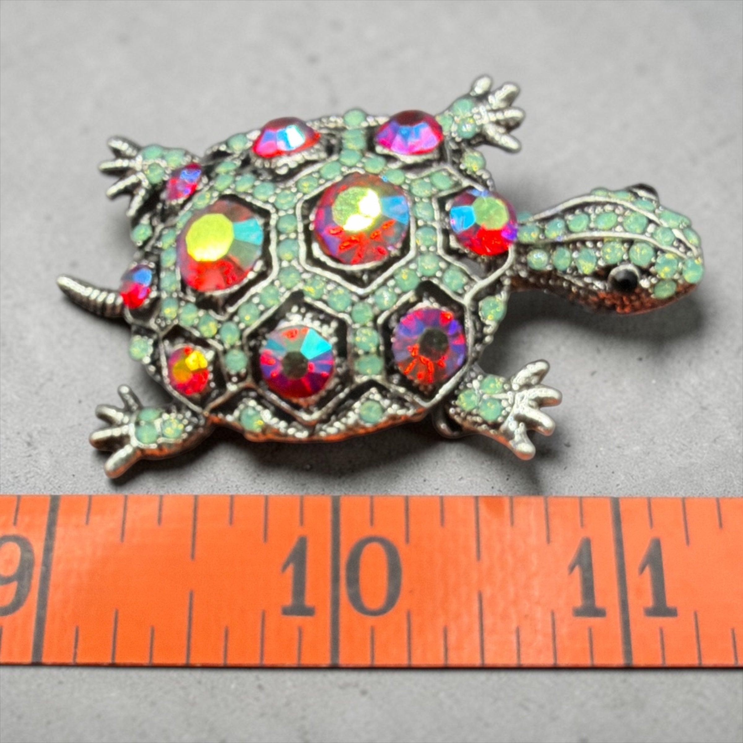 TURTLE BROOCH