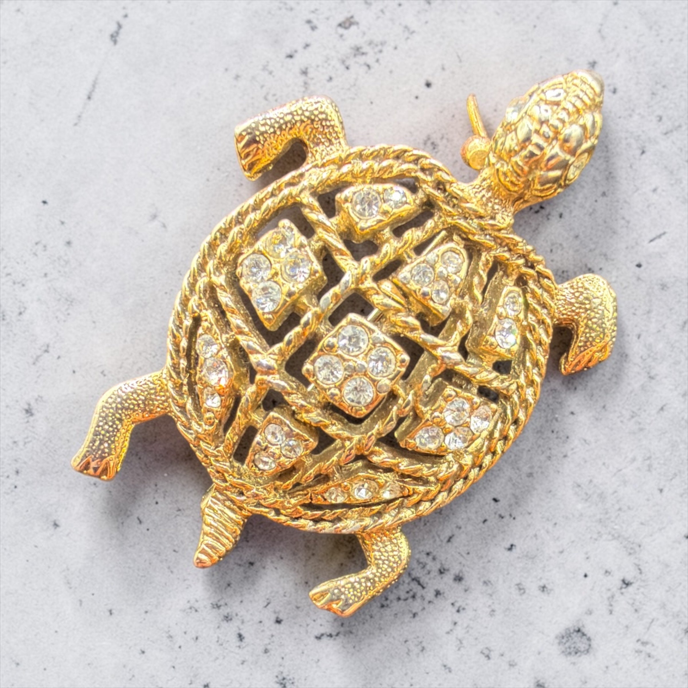 CLEAR RHINESTONES TURTLE BROOCH