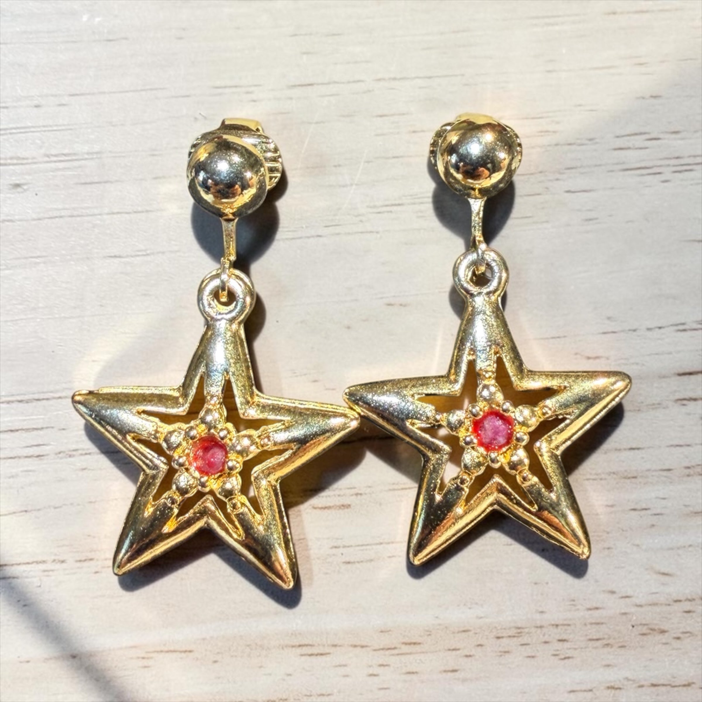 AVON STAR EARRINGS